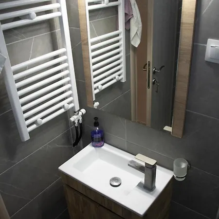C.27 Lili Urban_apartment *